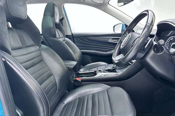 2022 MG HS Essence SAS23