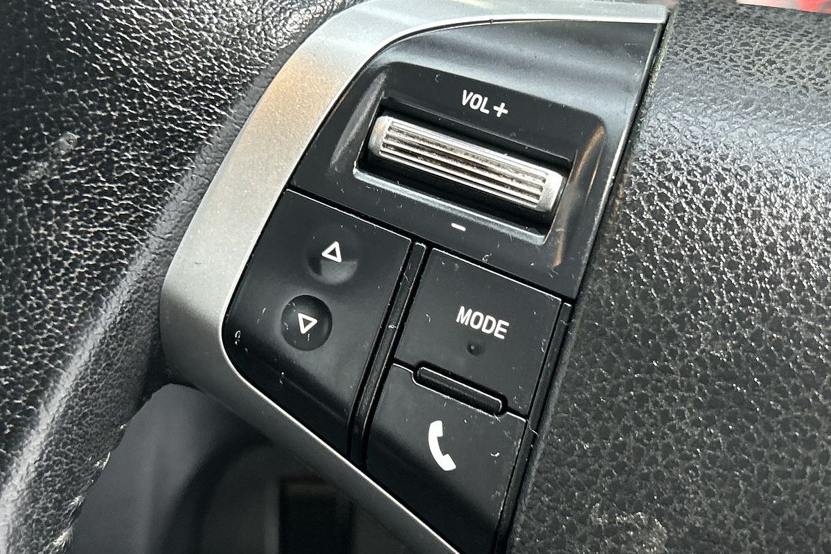 2017 Isuzu D-MAX SX High Ride Rear Wheel Drive