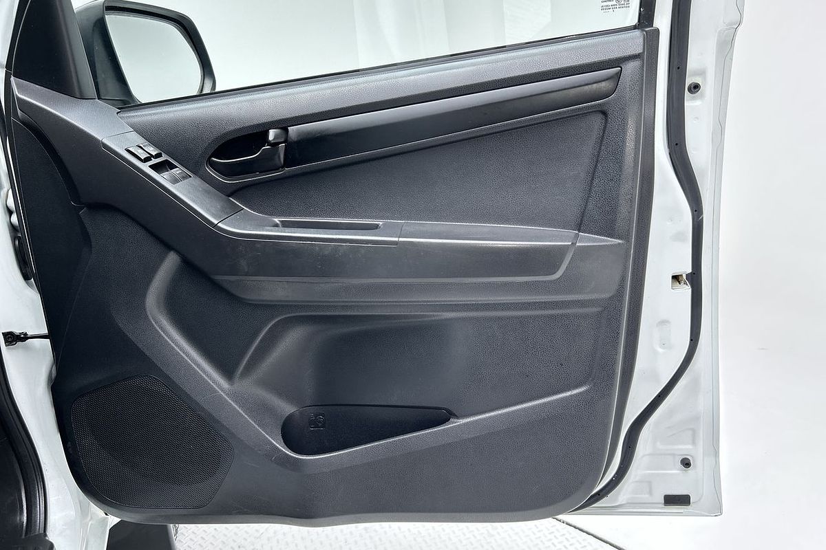 2017 Isuzu D-MAX SX High Ride Rear Wheel Drive