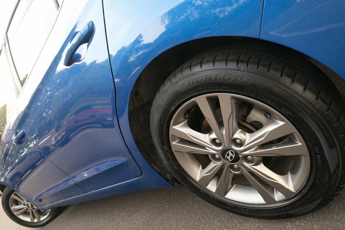 2017 Hyundai Elantra Active AD