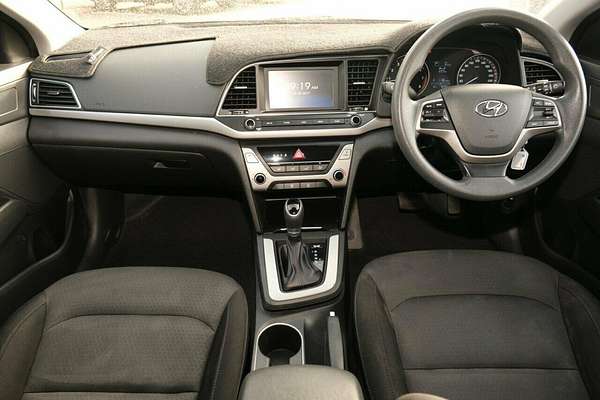 2017 Hyundai Elantra Active AD