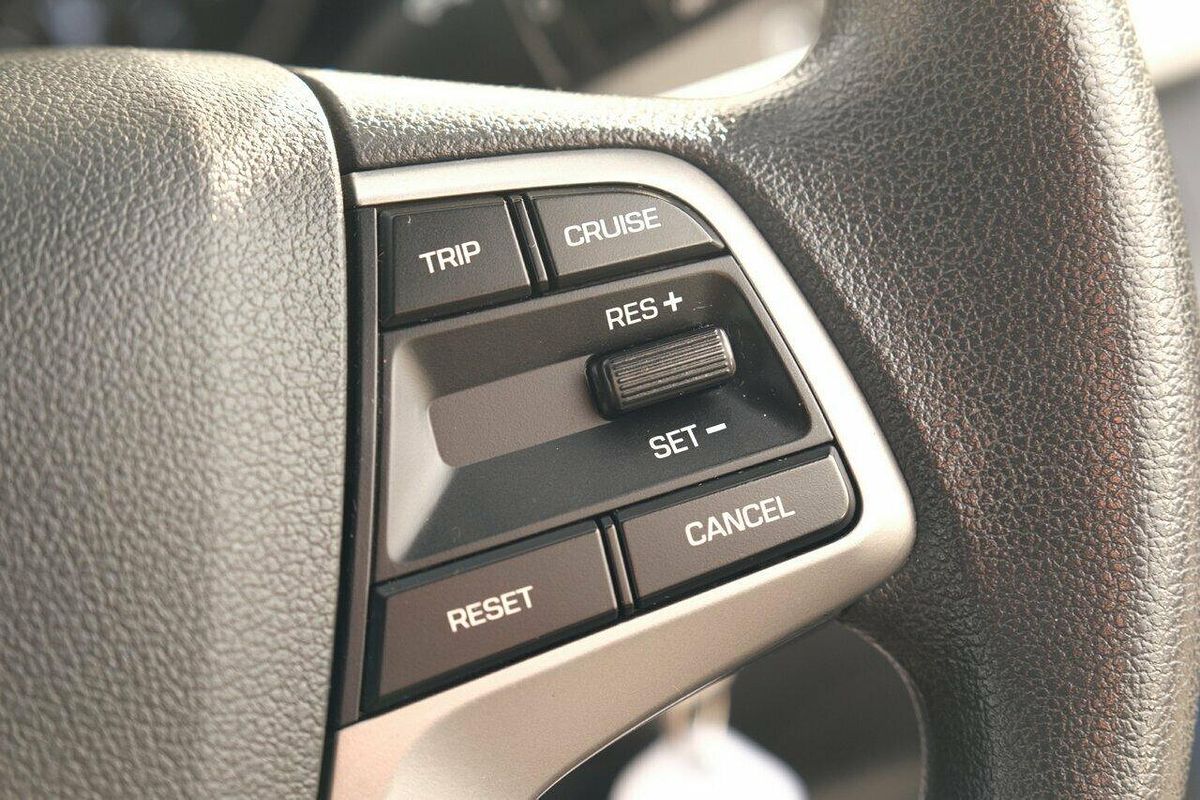 2017 Hyundai Elantra Active AD