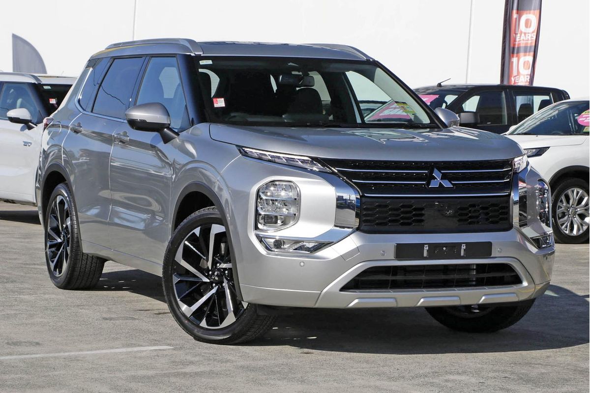 2024 Mitsubishi Outlander Exceed ZM