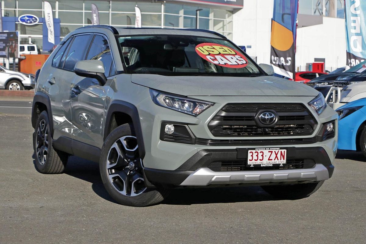 2020 Toyota RAV4 Edge AXAA54R