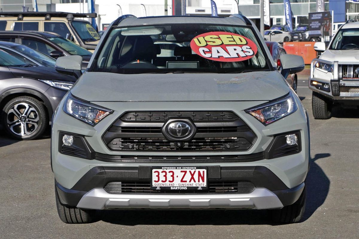 2020 Toyota RAV4 Edge AXAA54R