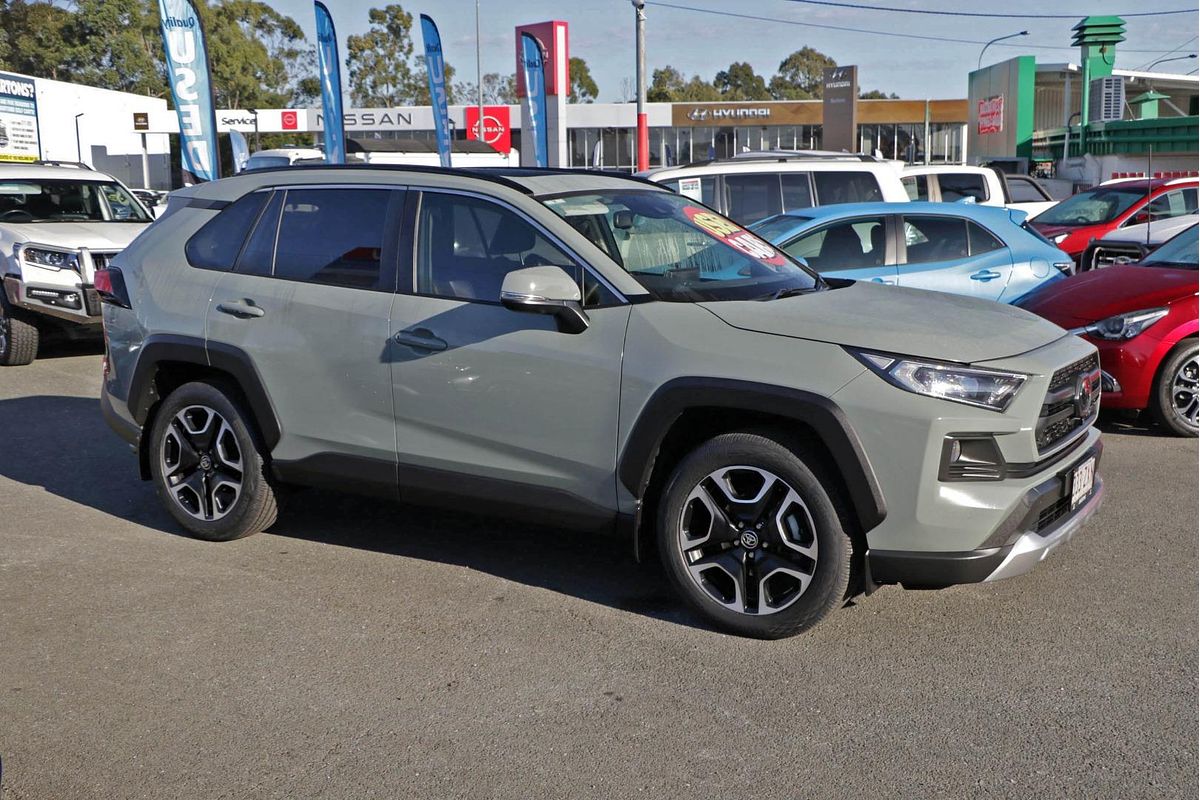 2020 Toyota RAV4 Edge AXAA54R