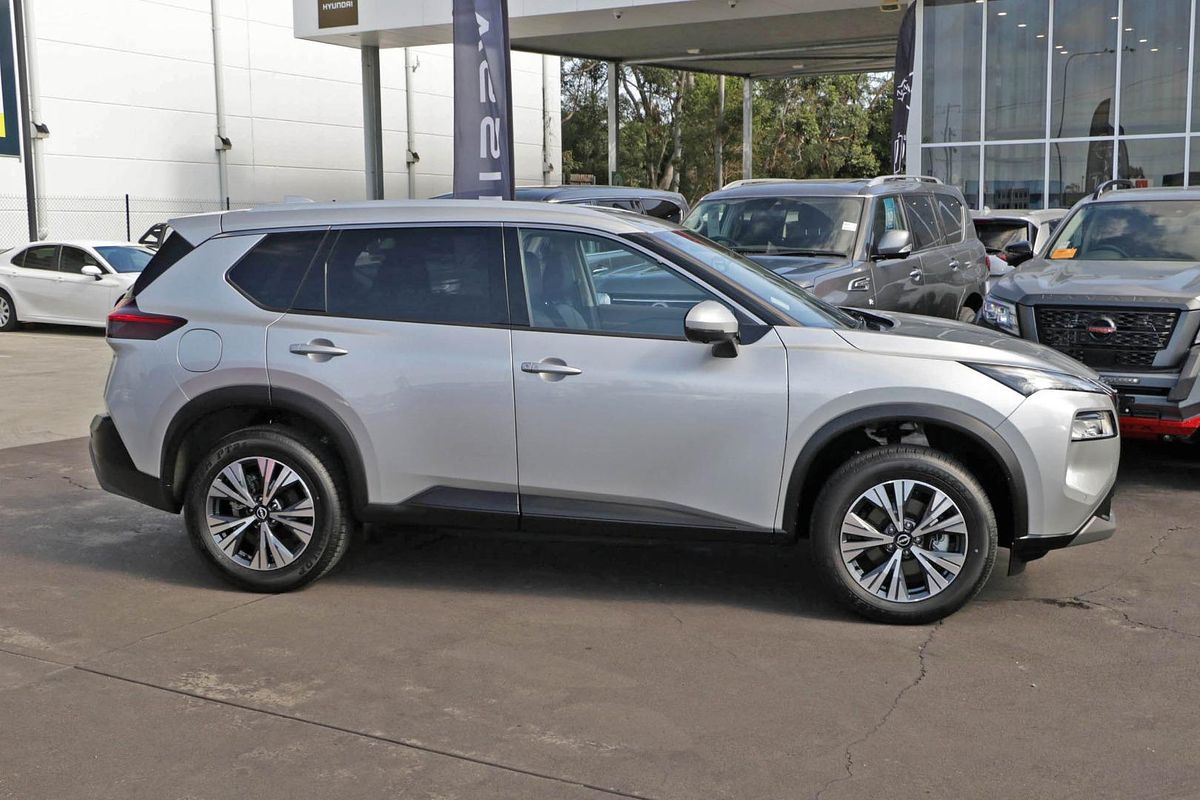 2024 Nissan X-TRAIL ST-L T33