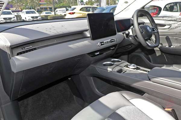2025 MG MGS5 EV Essence 49 ZS3EM