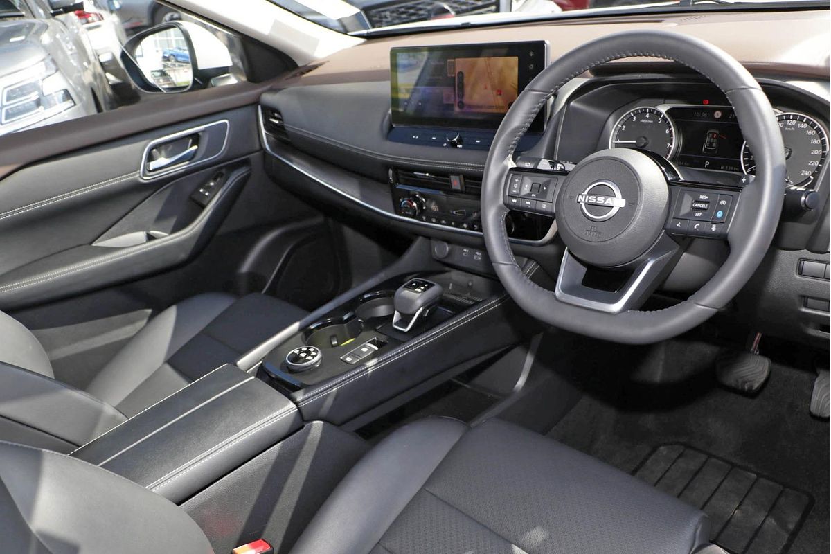 2024 Nissan X-TRAIL ST-L T33