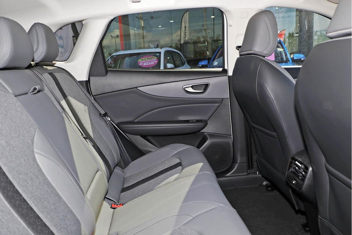 2025 MG MGS5 EV Essence 49 ZS3EM