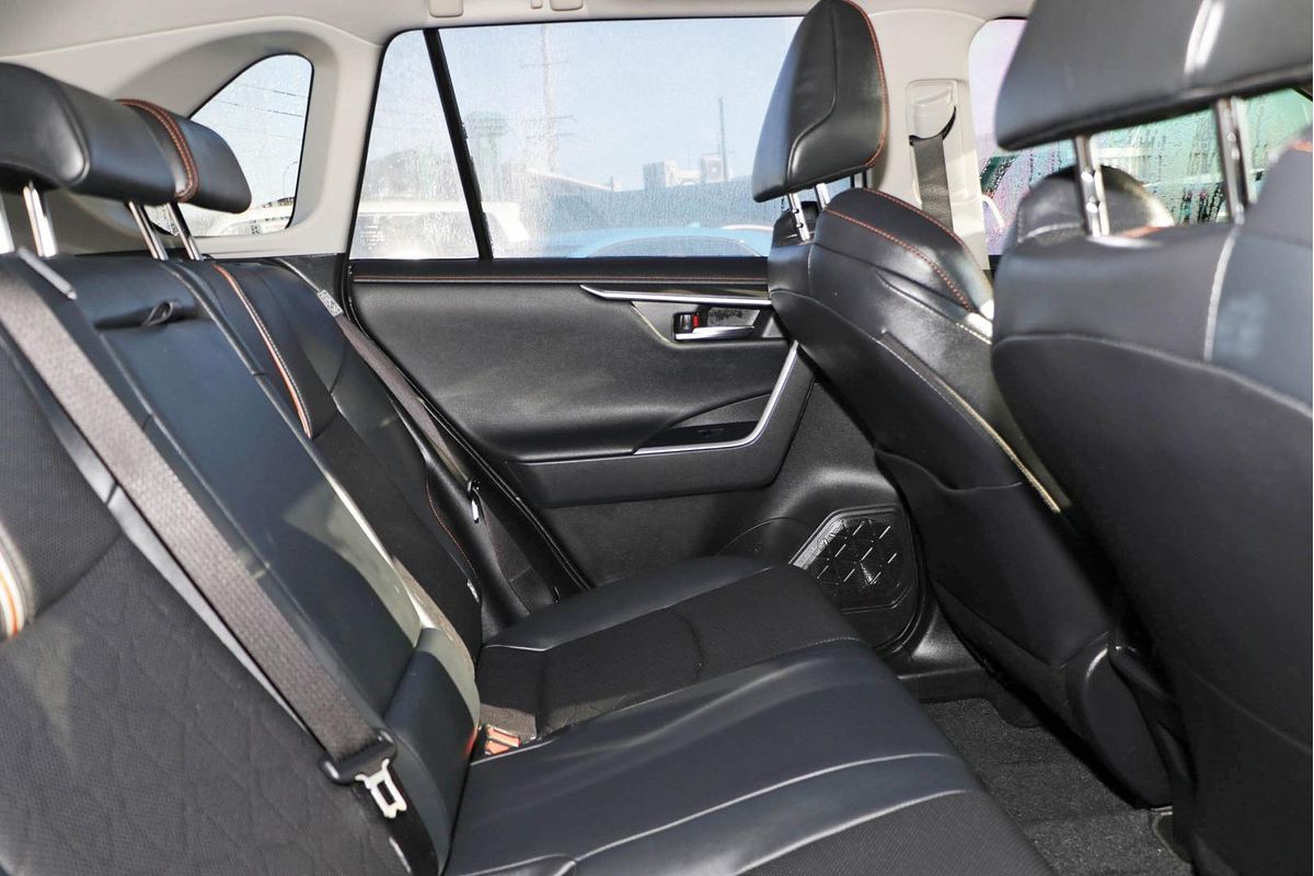 2020 Toyota RAV4 Edge AXAA54R