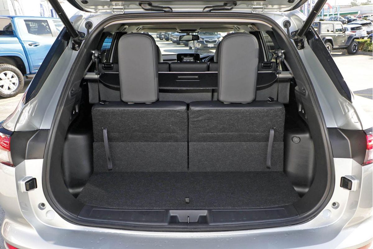 2024 Mitsubishi Outlander Exceed ZM