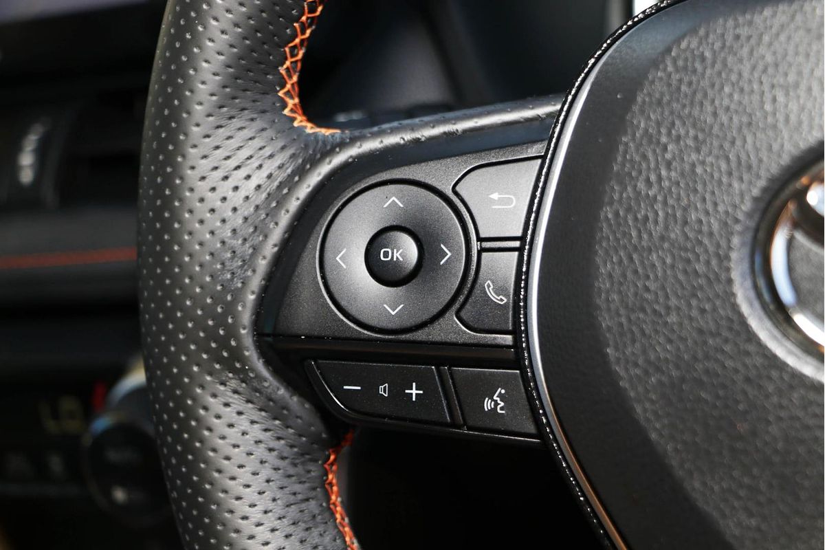 2020 Toyota RAV4 Edge AXAA54R