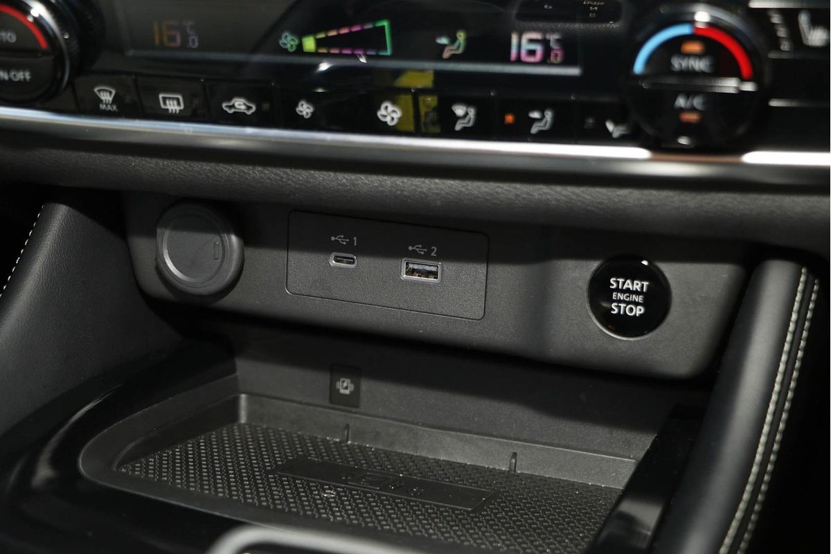 2024 Nissan X-TRAIL ST-L T33