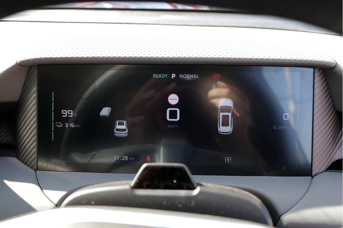 2025 MG MGS5 EV Essence 49 ZS3EM