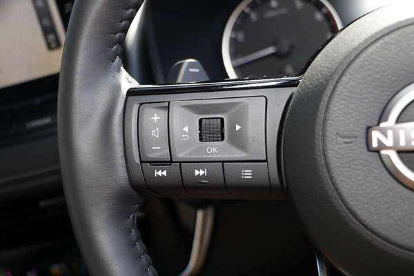 2024 Nissan X-TRAIL ST-L T33