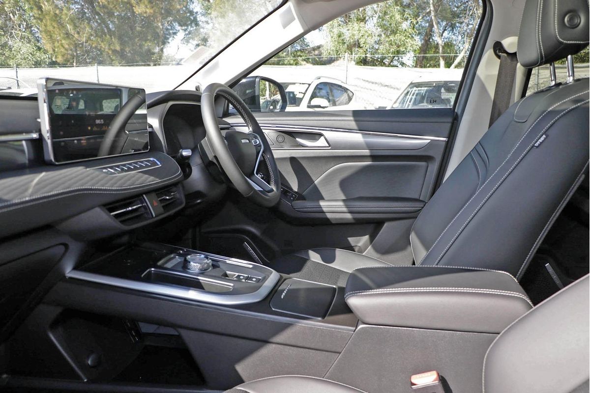 2024 GWM Haval Jolion Ultra Hybrid A02