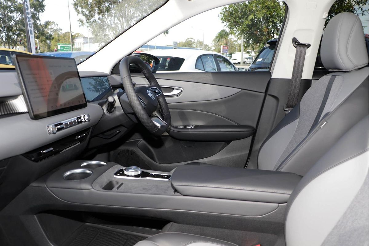 2025 MG MGS5 EV Essence 62 ZS3EM