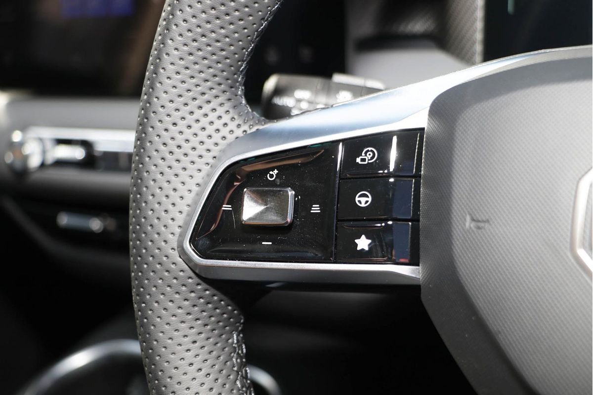 2025 MG MGS5 EV Essence 62 ZS3EM