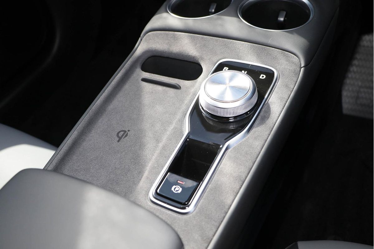 2025 MG MGS5 EV Essence 62 ZS3EM