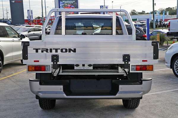 2025 Mitsubishi Triton GLX MV 4X4