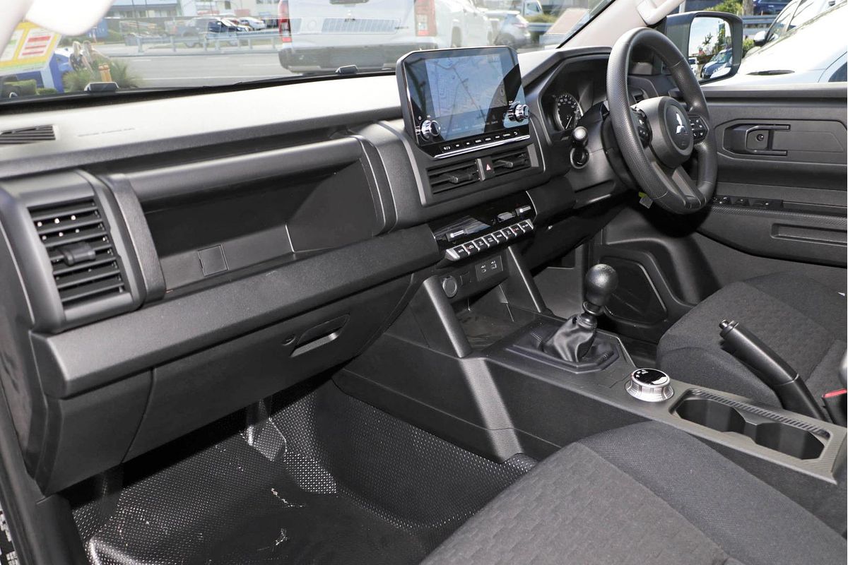 2025 Mitsubishi Triton GLX MV 4X4