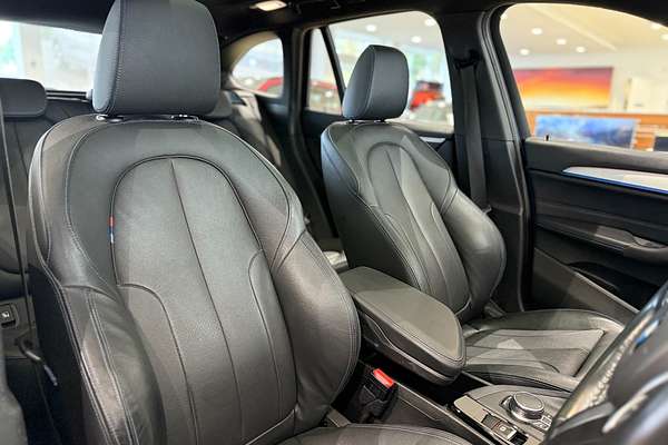 2017 BMW X1 xDrive25i F48
