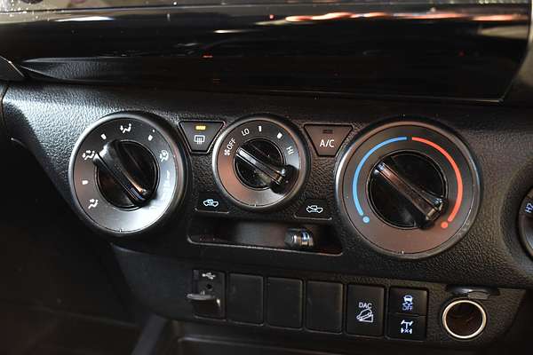 2021 Toyota Hilux SR GUN126R 4X4