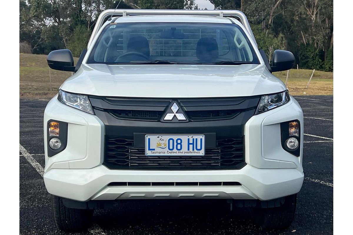 2023 Mitsubishi Triton GLX MR 4X4