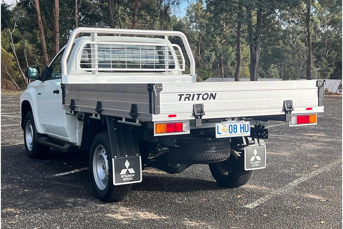 2023 Mitsubishi Triton GLX MR 4X4