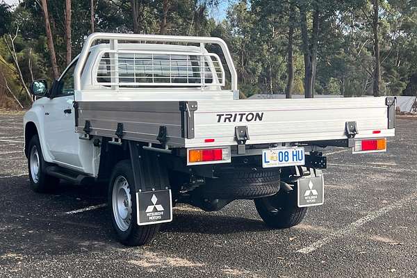 2023 Mitsubishi Triton GLX MR 4X4