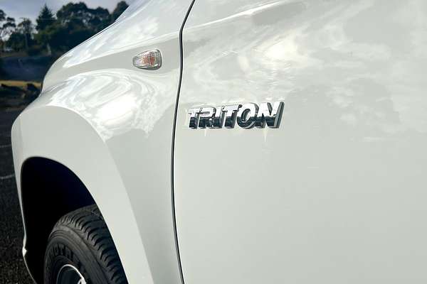 2023 Mitsubishi Triton GLX MR 4X4