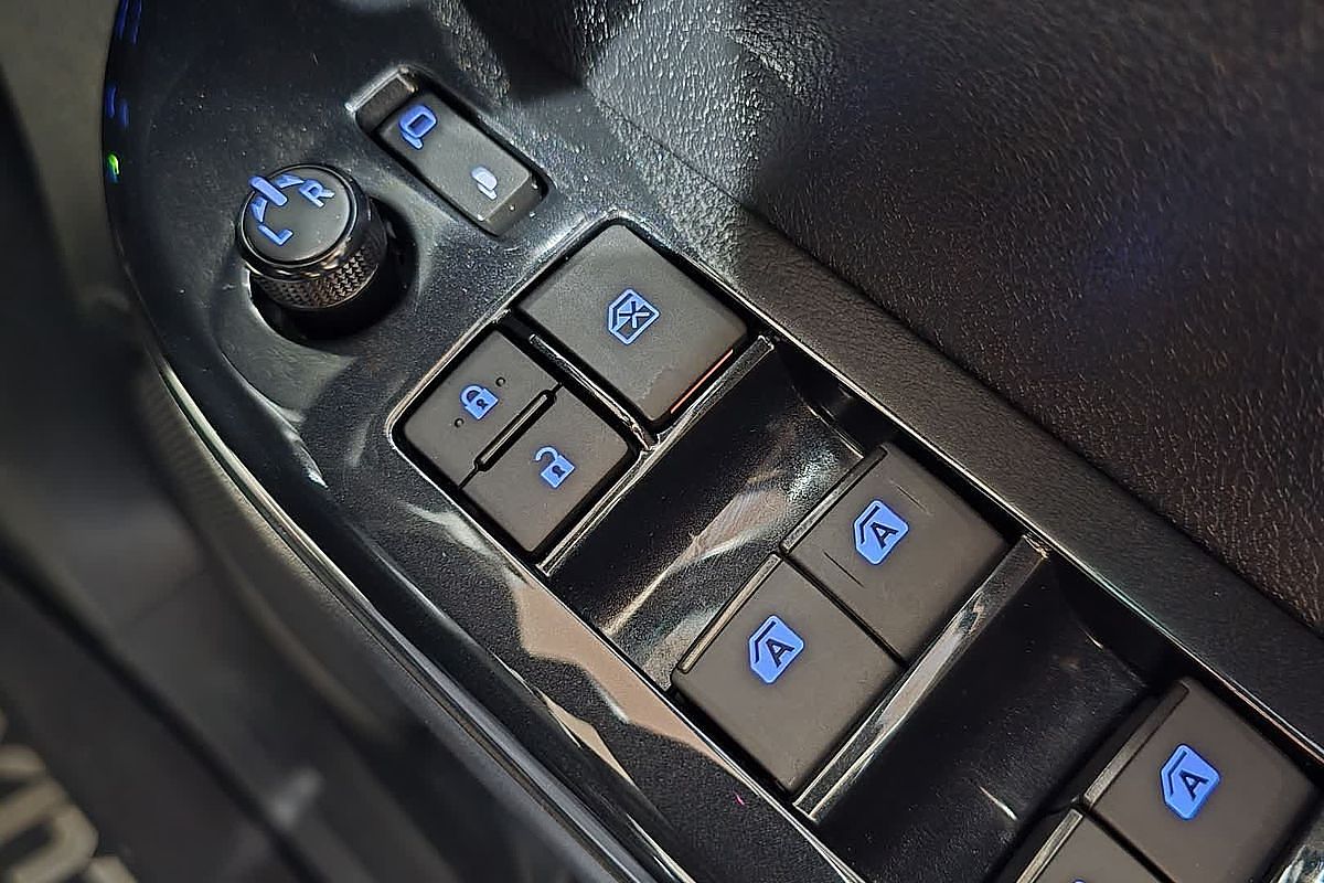 2024 Toyota Hilux Rogue 48V GUN126R 4X4