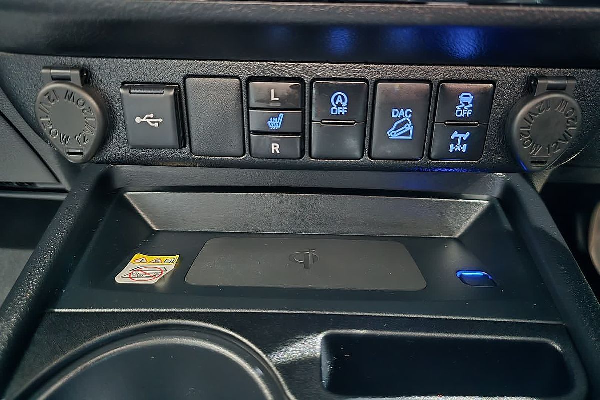 2024 Toyota Hilux Rogue 48V GUN126R 4X4