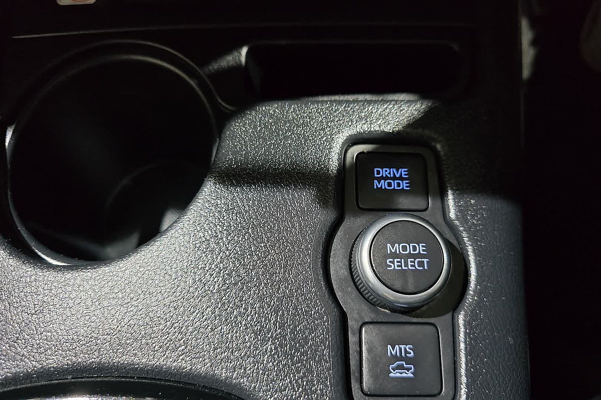 2024 Toyota Hilux Rogue 48V GUN126R 4X4