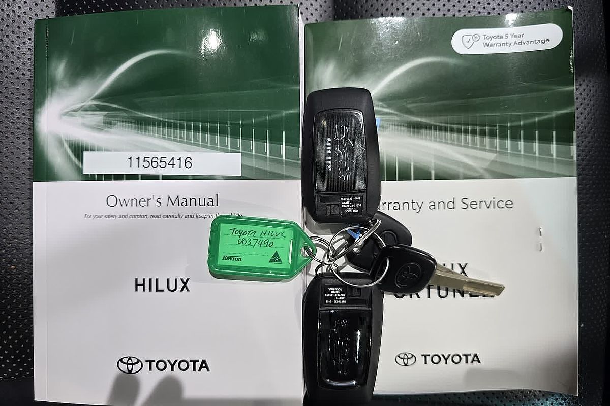 2024 Toyota Hilux Rogue 48V GUN126R 4X4