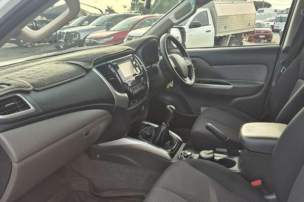 2015 Mitsubishi Triton GLS MQ 4X4