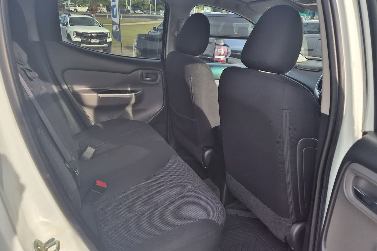 2015 Mitsubishi Triton GLS MQ 4X4
