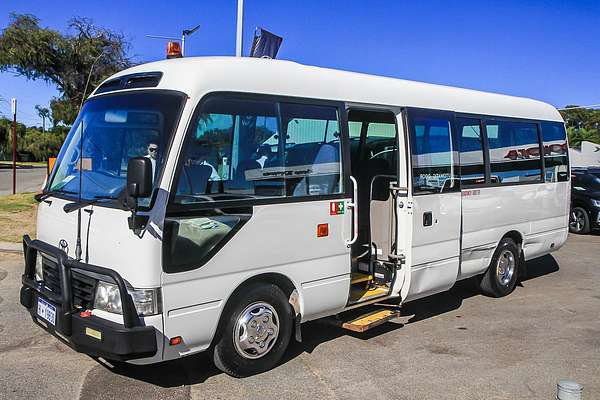 2010 Toyota Coaster XZB50R