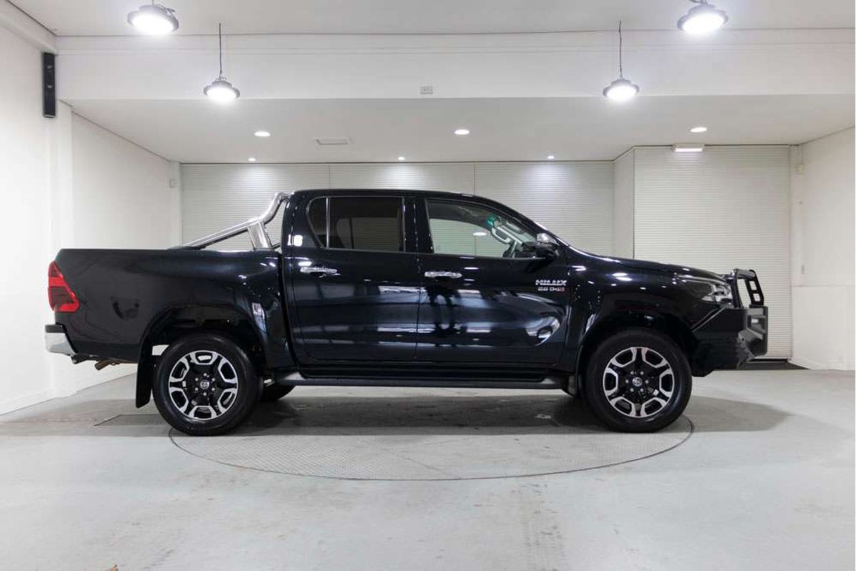 2022 Toyota Hilux SR5 GUN126R 4X4