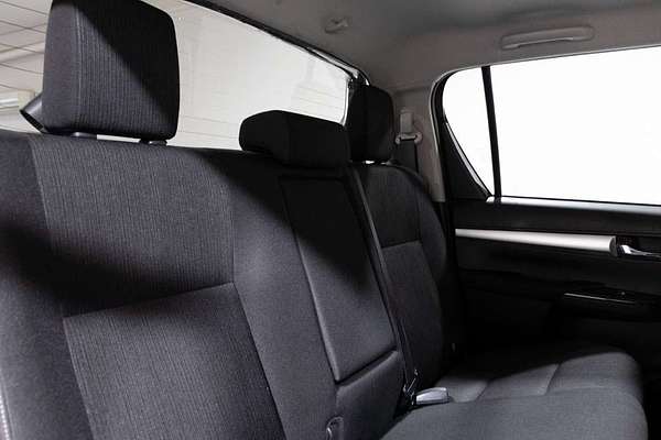 2022 Toyota Hilux SR5 GUN126R 4X4