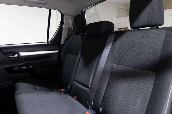 2022 Toyota Hilux SR5 GUN126R 4X4