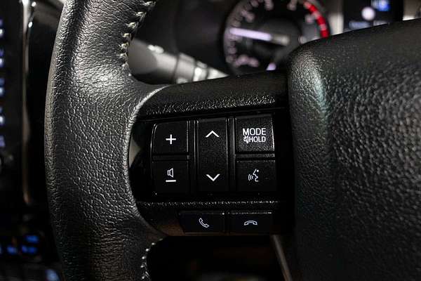 2022 Toyota Hilux SR5 GUN126R 4X4