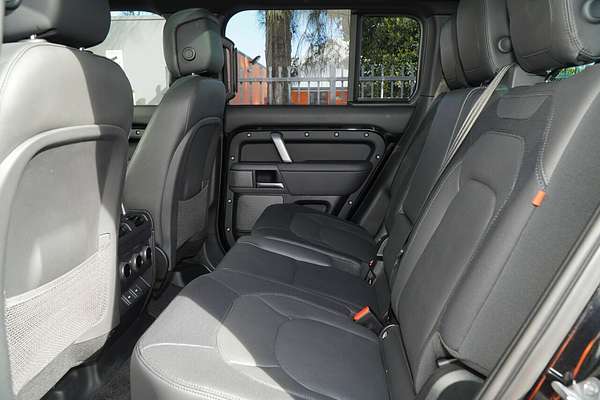 2023 Land Rover Defender 110 D300 X-Dynamic HSE L663