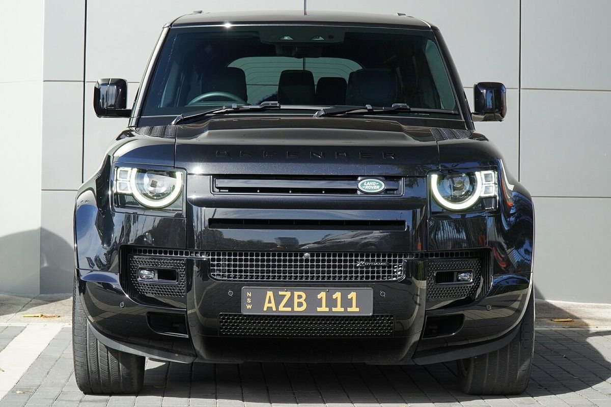 2023 Land Rover Defender 110 D300 X-Dynamic HSE L663
