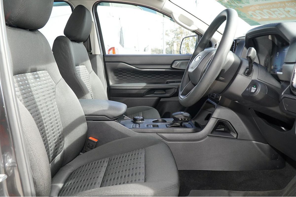 2024 Ford Everest Ambiente 2.0L
