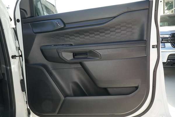 2024 Ford Everest Ambiente 2.0L