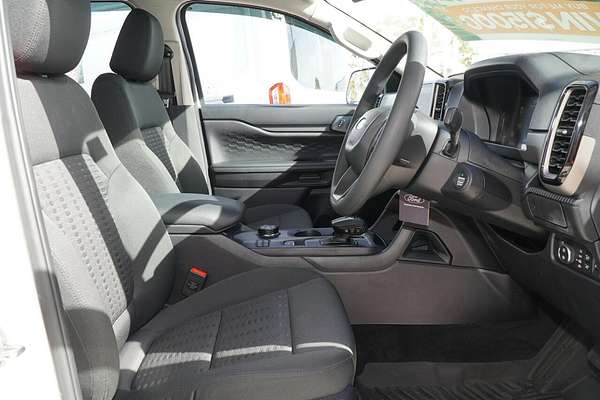 2024 Ford Everest Ambiente 2.0L