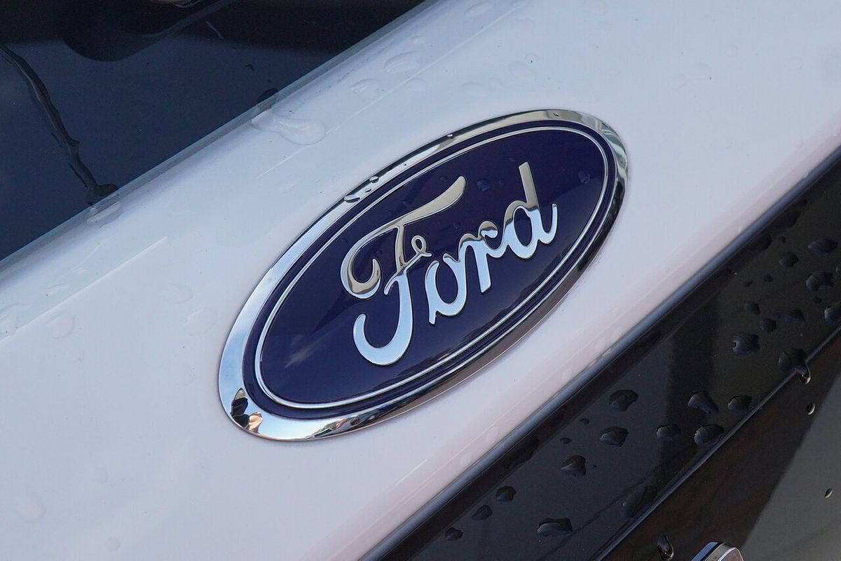 2024 Ford Everest Ambiente 2.0L