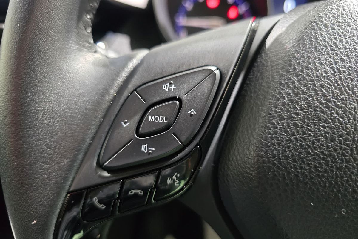 2023 Toyota C-HR GXL NGX10R
